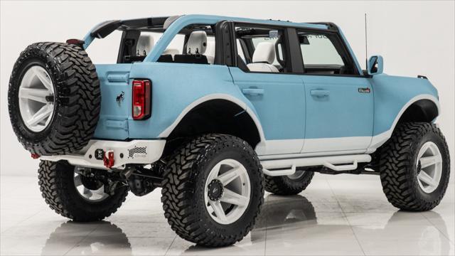 Photo of 2025 Velocity Blue Metallic Ford Bronco