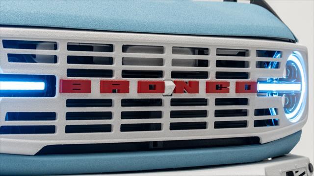 Photo of 2025 Velocity Blue Metallic Ford Bronco