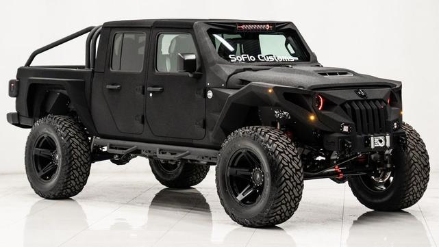 Photo of 2025 Bright White Clearcoat Jeep Gladiator
