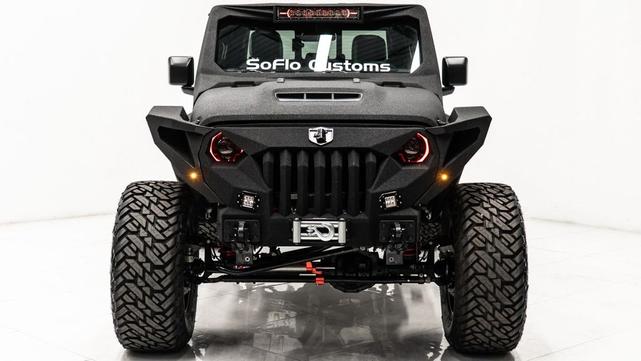 Photo of 2025 Bright White Clearcoat Jeep Gladiator