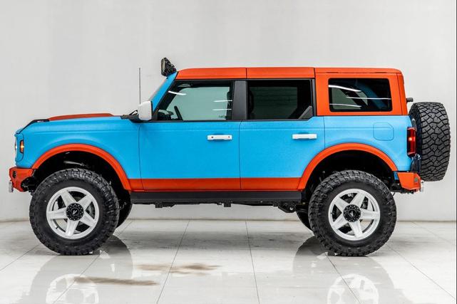 Photo of 2025 Velocity Blue Metallic Ford Bronco