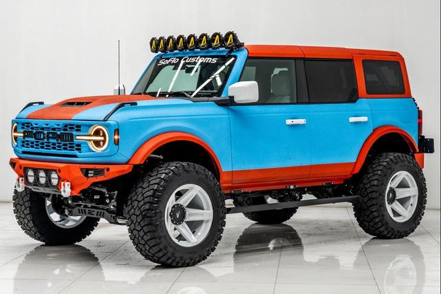 Photo of 2025 Velocity Blue Metallic Ford Bronco
