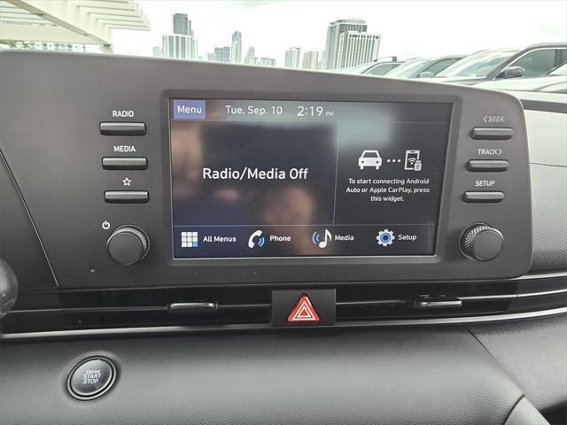 Photo of 2025 Amazon Gray Hyundai ELANTRA