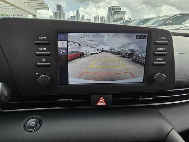 Photo of 2025 Amazon Gray Hyundai ELANTRA