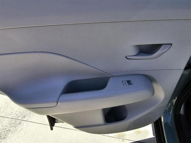 Photo of 2025 Abyss Black Pearl Hyundai KONA