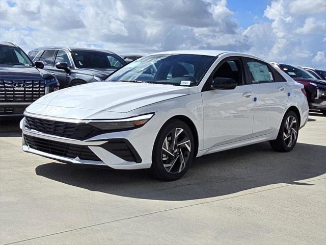 Photo of 2025 Serenity White Hyundai ELANTRA