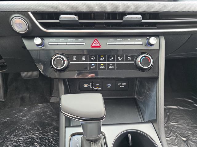 Photo of 2025 Serenity White Hyundai SONATA