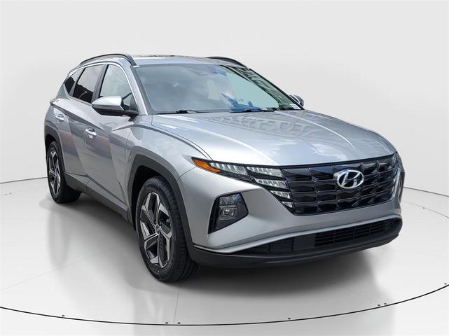 Photo of 2023 Shimmering Silver Hyundai TUCSON