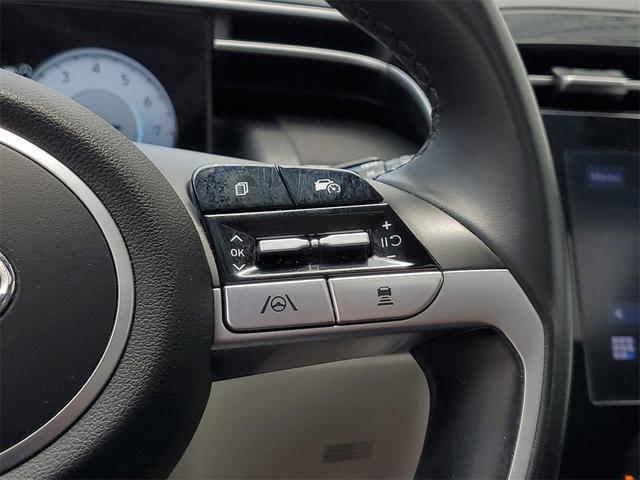 Photo of 2023 Shimmering Silver Hyundai TUCSON