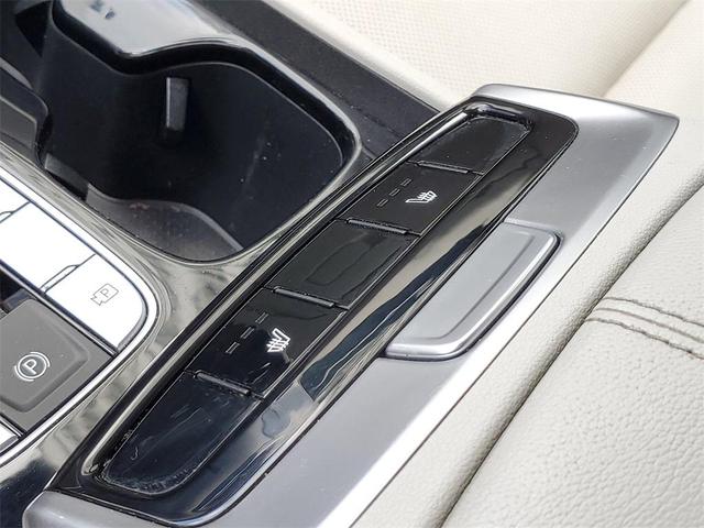Photo of 2023 Shimmering Silver Hyundai TUCSON