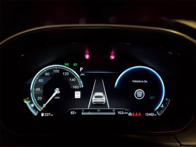 Photo of 2024 Vik Black Genesis GV70