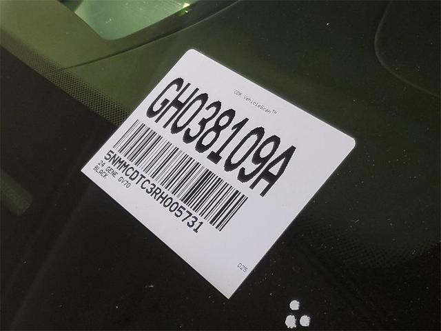 Photo of 2024 Vik Black Genesis GV70