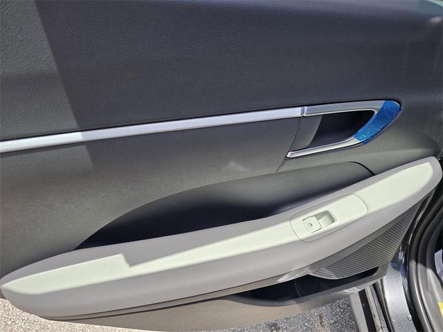 Photo of 2025 Portofino Gray Hyundai SONATA