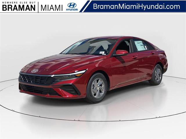Photo of 2025 Ultimate Red Hyundai ELANTRA