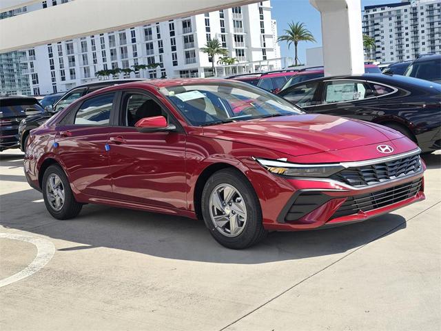Photo of 2025 Ultimate Red Hyundai ELANTRA
