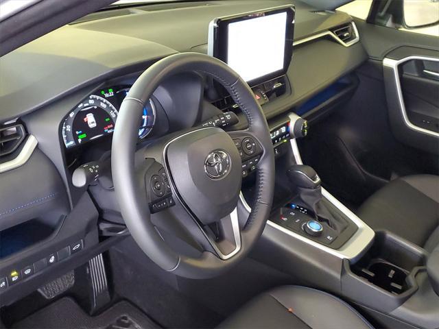 Photo of 2024 Green Toyota RAV4 Hybrid