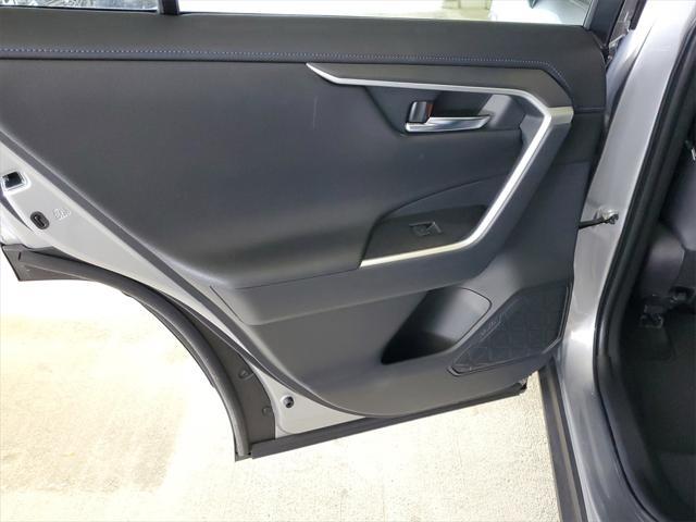 Photo of 2024 Green Toyota RAV4 Hybrid