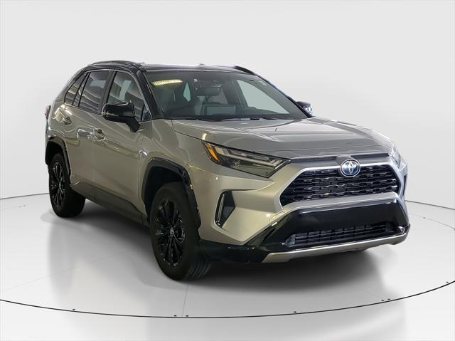 Photo of 2024 Green Toyota RAV4 Hybrid
