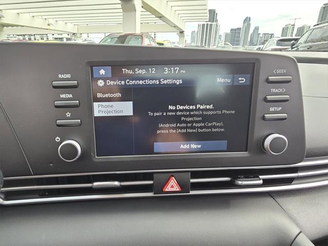 Photo of 2025 Serenity White Hyundai ELANTRA