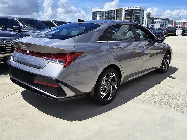Photo of 2025 Fluid Metal Hyundai ELANTRA