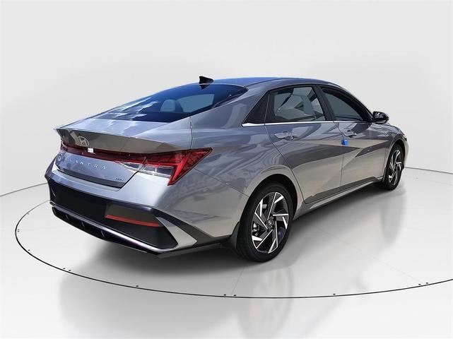Photo of 2025 Fluid Metal Hyundai ELANTRA