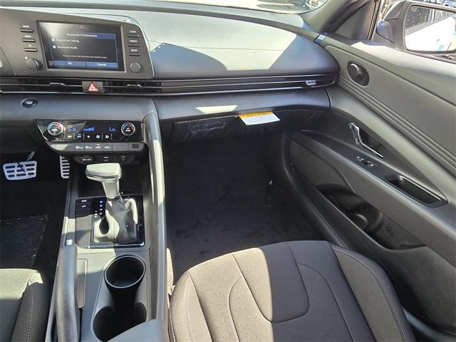 Photo of 2025 Fluid Metal Hyundai ELANTRA