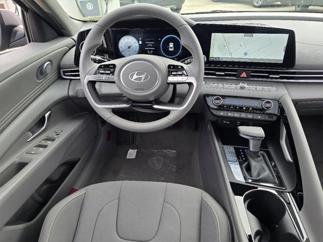 Photo of 2025 Ultimate Red Hyundai ELANTRA