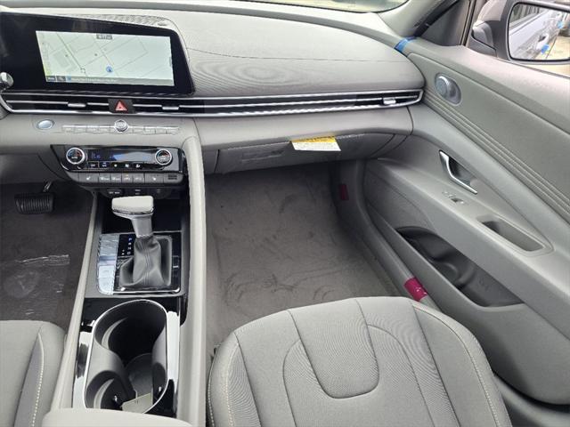 Photo of 2025 Ultimate Red Hyundai ELANTRA