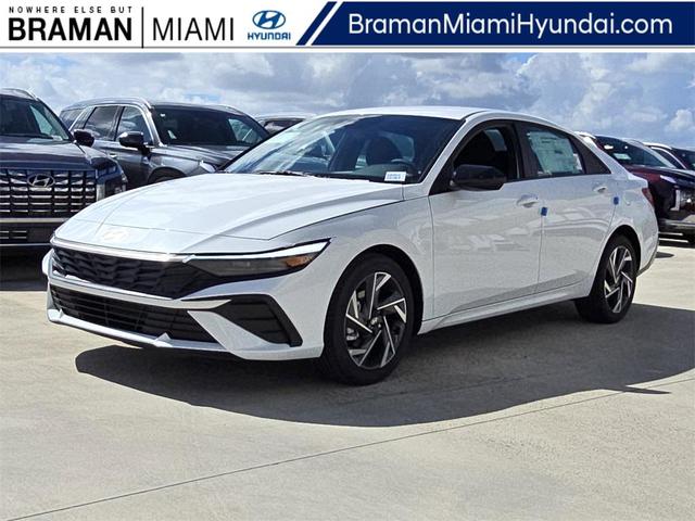 Photo of 2025 Serenity White Hyundai ELANTRA