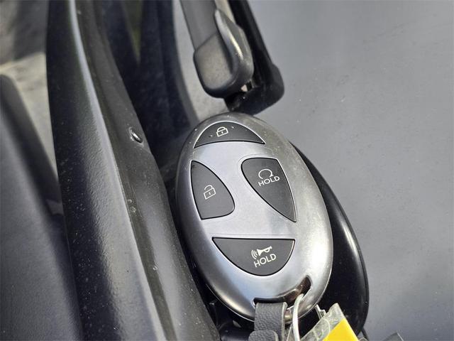 Photo of 2025 Serenity White Hyundai ELANTRA