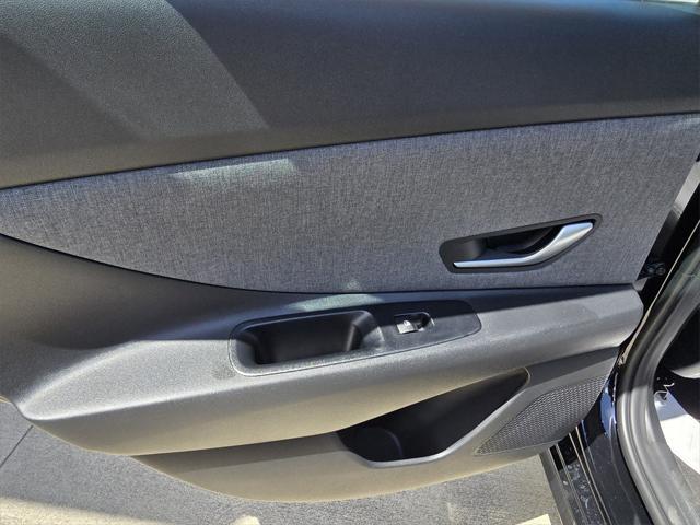 Photo of 2025 Abyss Black Hyundai ELANTRA