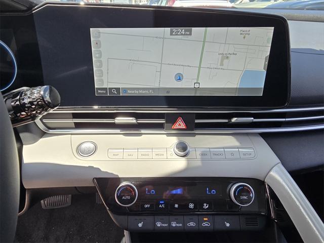 Photo of 2025 Abyss Black Hyundai ELANTRA