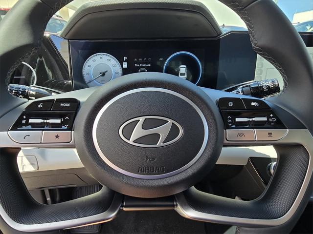 Photo of 2025 Abyss Black Hyundai ELANTRA