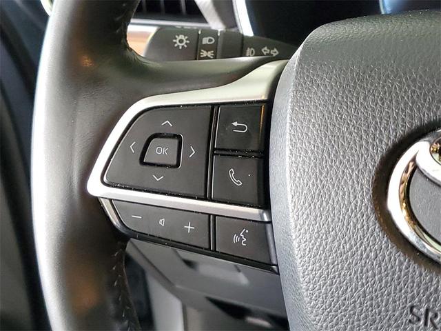 Photo of 2024 Moon Dust Toyota Highlander