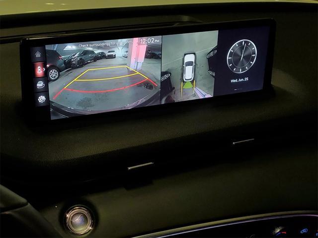 Photo of 2023 Uyuni White Genesis GV70