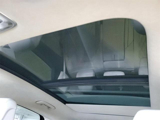 Photo of 2023 Cardiff Green Genesis GV70