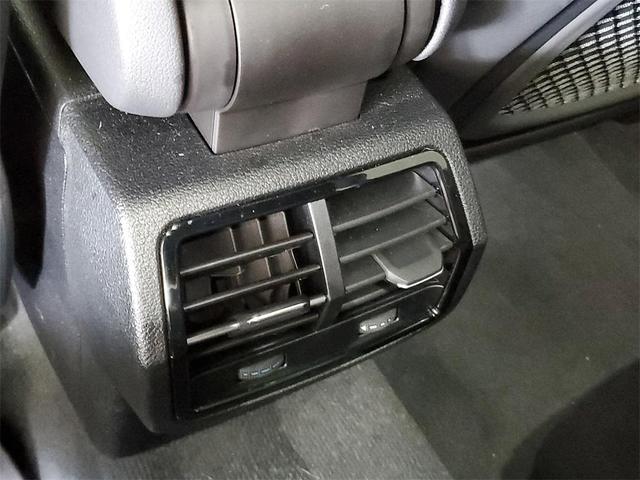 Photo of 2024 Mythos Black Metallic Audi Q3