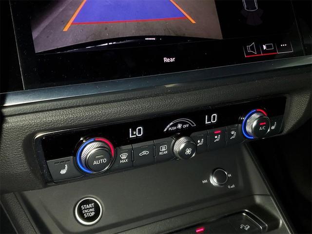 Photo of 2024 Mythos Black Metallic Audi Q3