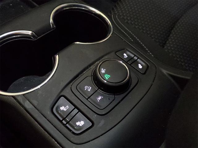Photo of 2023 Summit White GMC Terrain