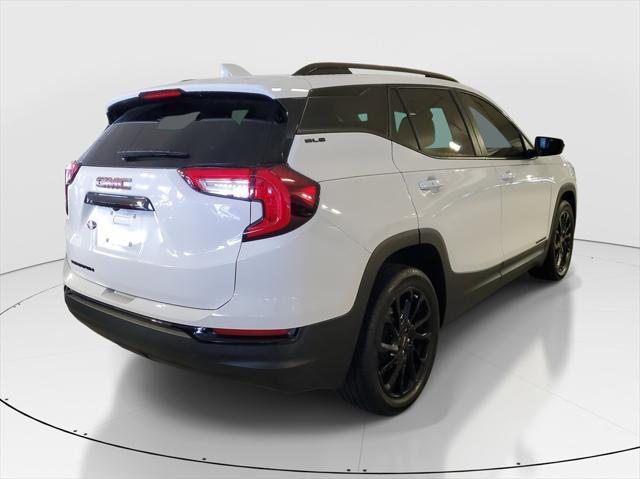 Photo of 2023 Summit White GMC Terrain