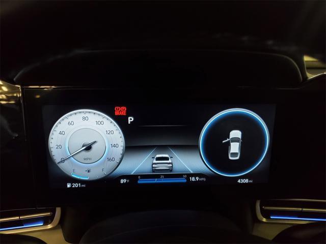 Photo of 2023 Shimmering Silver Pearl Hyundai ELANTRA