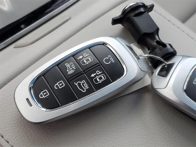 Photo of 2022 Portofino Gray Hyundai TUCSON