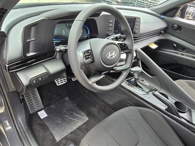 Photo of 2025 Fluid Metal Hyundai ELANTRA