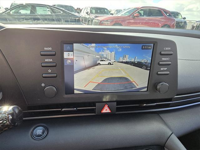 Photo of 2025 Serenity White Hyundai ELANTRA