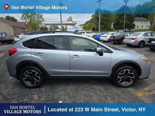 Photo of 2016 Ice Silver Metallic Subaru Crosstrek