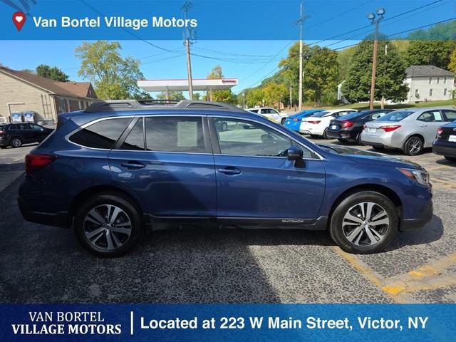 Photo of 2019 Abyss Blue Pearl Subaru Outback