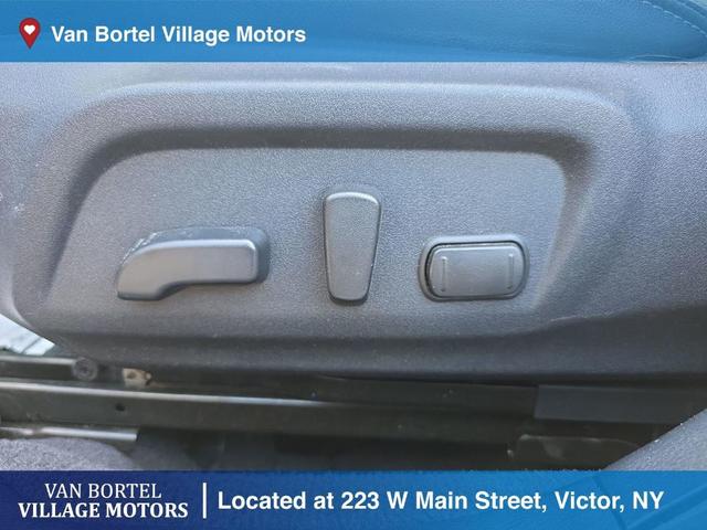 Photo of 2019 Abyss Blue Pearl Subaru Outback