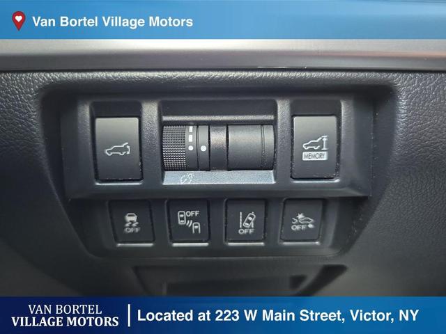 Photo of 2019 Abyss Blue Pearl Subaru Outback