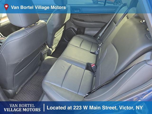 Photo of 2019 Abyss Blue Pearl Subaru Outback
