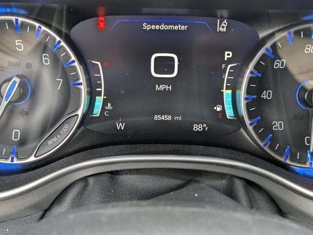 Photo of 2020 Velvet Red Pearlcoat Chrysler Pacifica